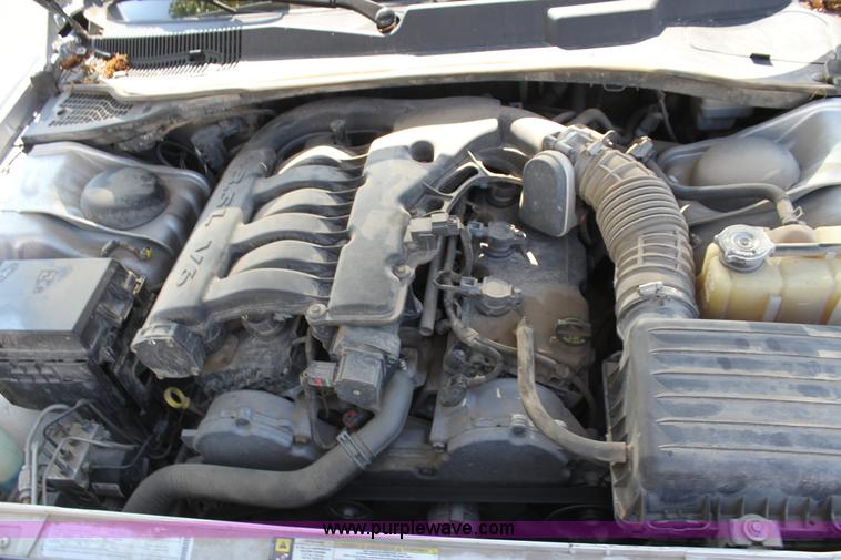 image for item H8778 2009 Dodge Charger SE