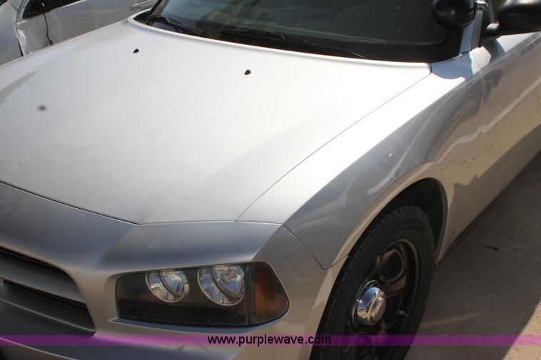 image for item H8778 2009 Dodge Charger SE
