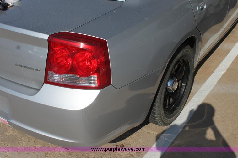 image for item H8778 2009 Dodge Charger SE