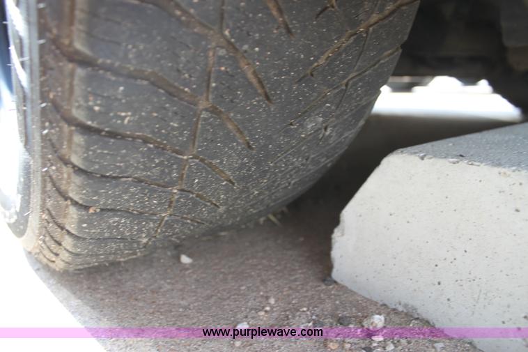 image for item H8778 2009 Dodge Charger SE