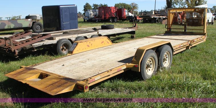 image for item H8800 2006 Titan tilt deck trailer