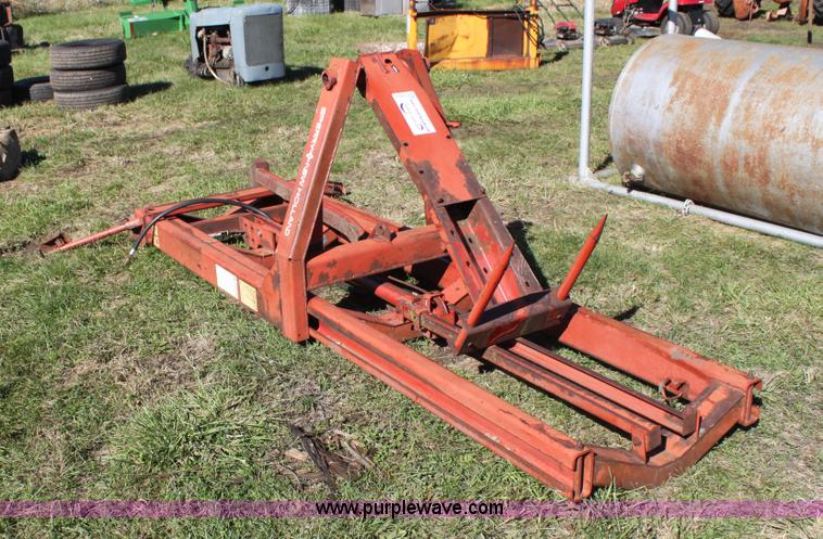 image for item H8808 New Holland 90 bale handler