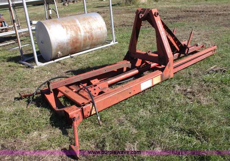 image for item H8808 New Holland 90 bale handler