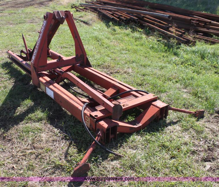 image for item H8808 New Holland 90 bale handler