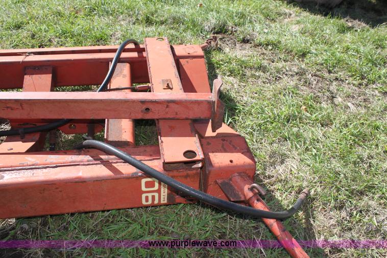 image for item H8808 New Holland 90 bale handler