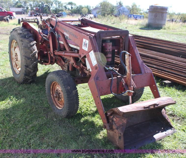 image for item H8813 International 354 tractor