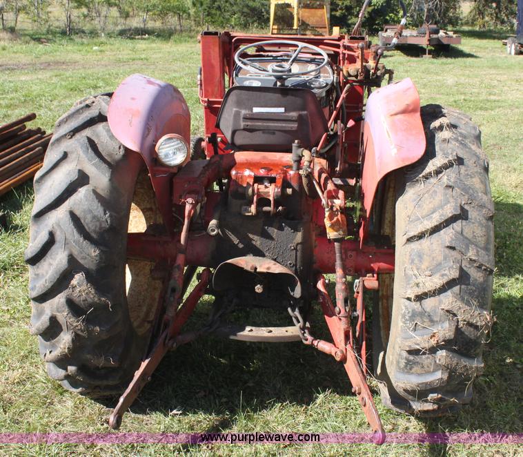 image for item H8813 International 354 tractor