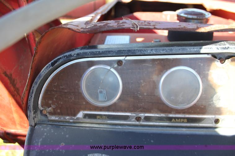 image for item H8813 International 354 tractor