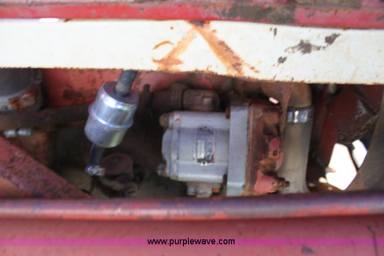 image for item H8813 International 354 tractor