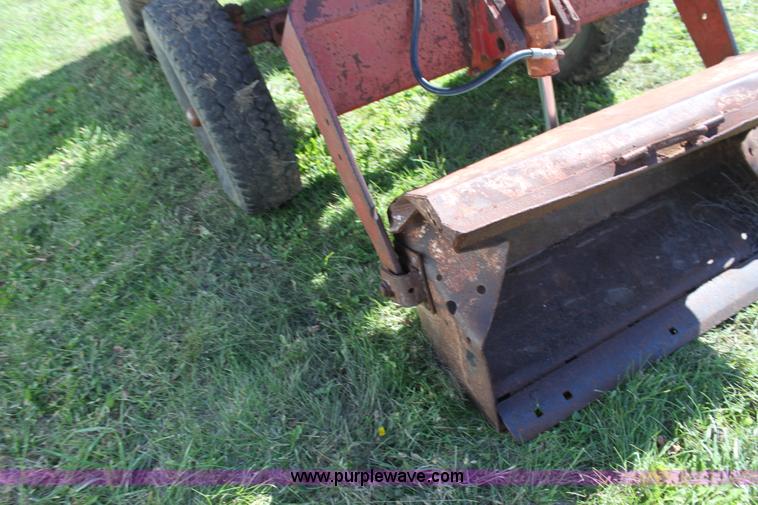 image for item H8813 International 354 tractor