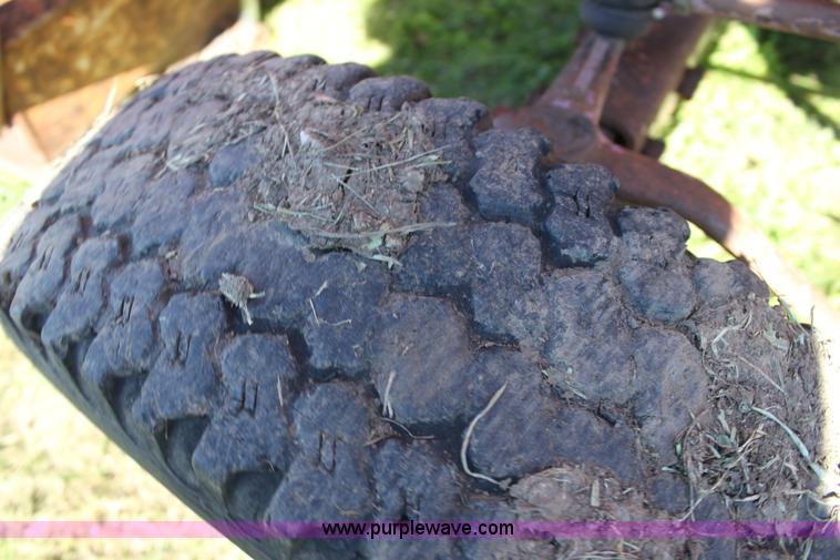 image for item H8813 International 354 tractor