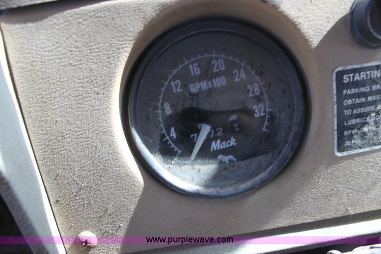 image for item H8820 1980 Mack semi truck