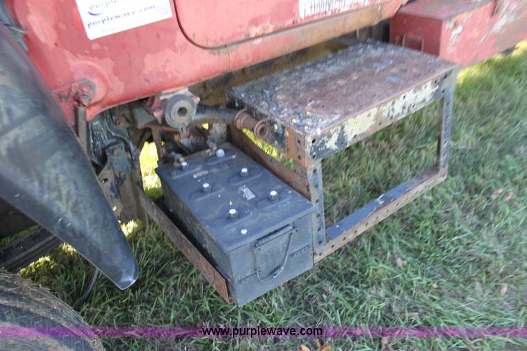 image for item H8820 1980 Mack semi truck