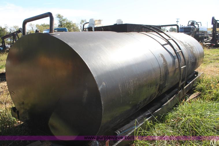 image for item H8823 Steel tank