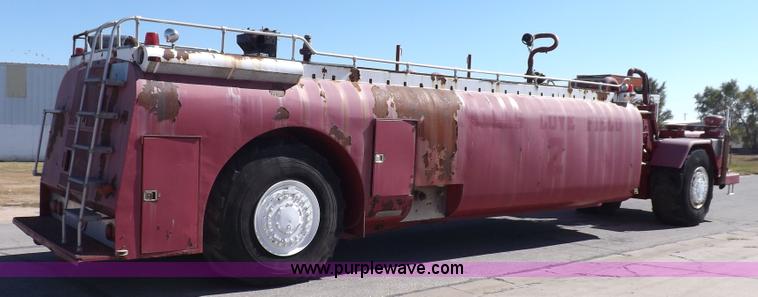 image for item H9027 Caterpillar-Klein articulated airport crash-rescue vehicle