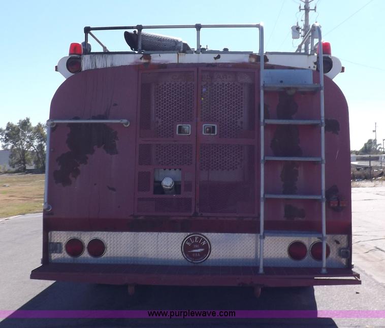 image for item H9027 Caterpillar-Klein articulated airport crash-rescue vehicle