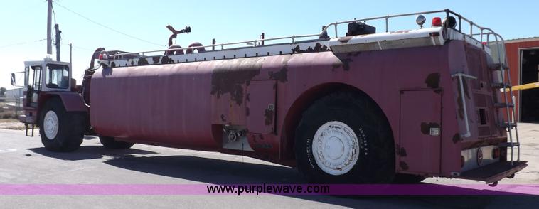 image for item H9027 Caterpillar-Klein articulated airport crash-rescue vehicle