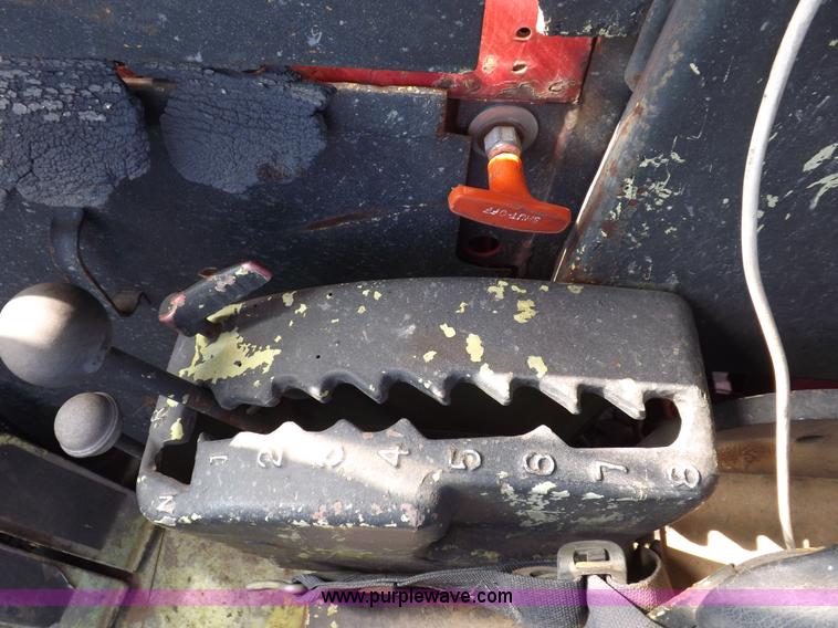 image for item H9027 Caterpillar-Klein articulated airport crash-rescue vehicle