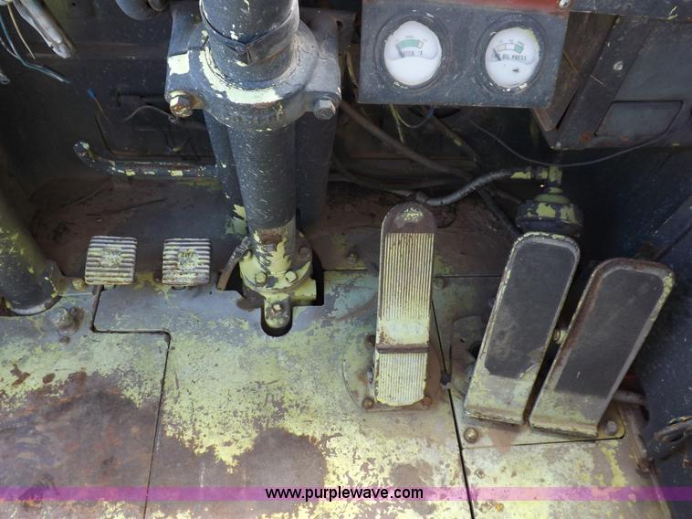 image for item H9027 Caterpillar-Klein articulated airport crash-rescue vehicle