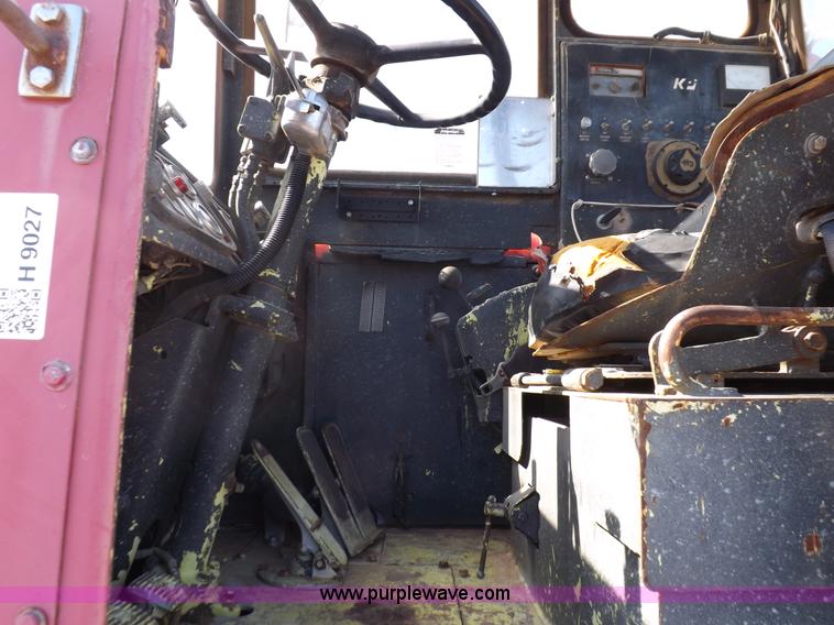 image for item H9027 Caterpillar-Klein articulated airport crash-rescue vehicle