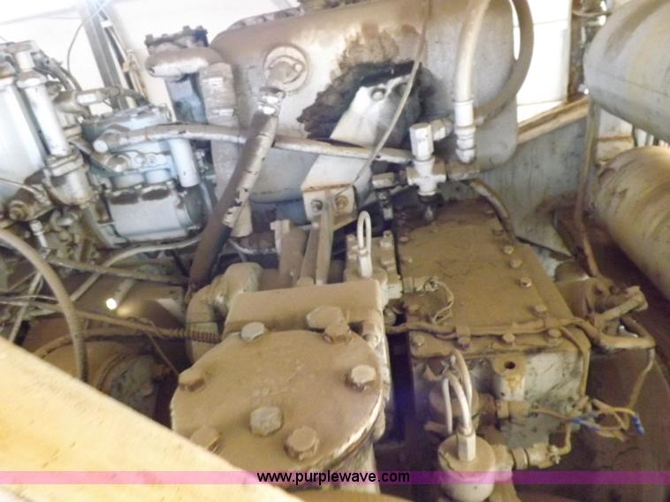 image for item H9027 Caterpillar-Klein articulated airport crash-rescue vehicle