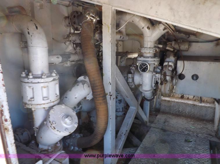 image for item H9027 Caterpillar-Klein articulated airport crash-rescue vehicle