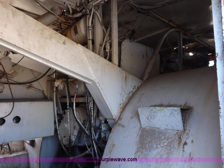 image for item H9027 Caterpillar-Klein articulated airport crash-rescue vehicle