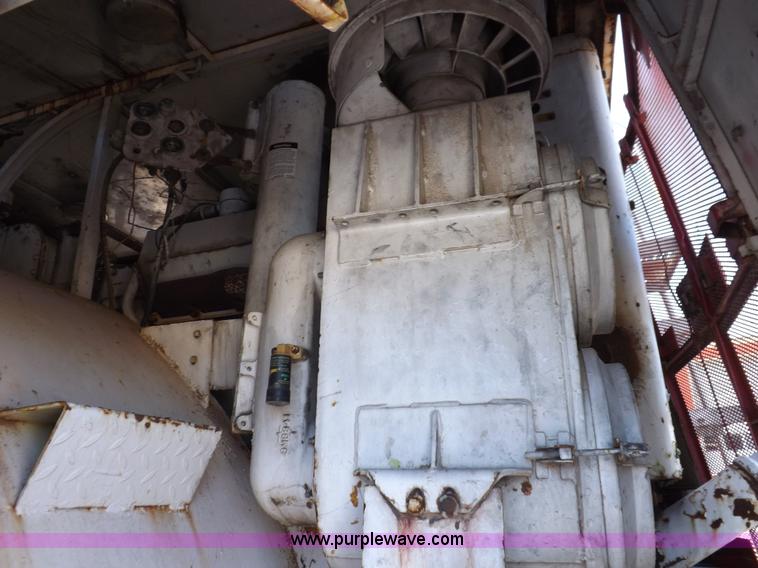 image for item H9027 Caterpillar-Klein articulated airport crash-rescue vehicle