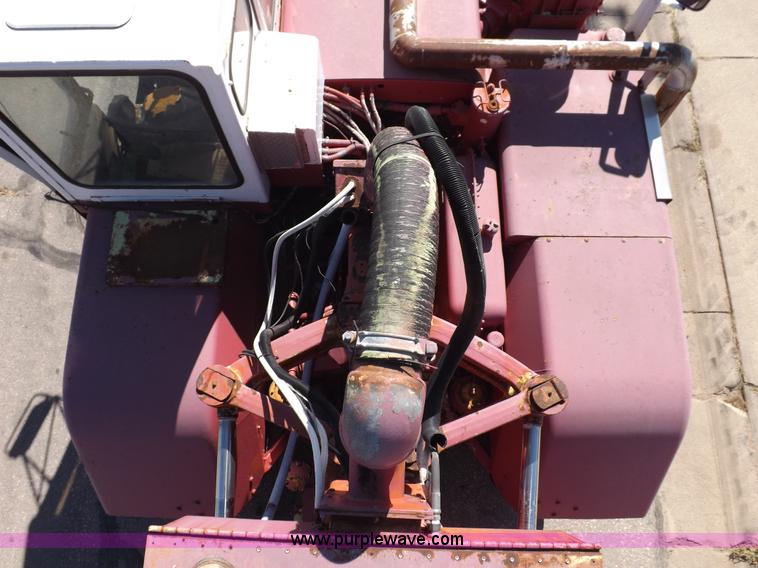 image for item H9027 Caterpillar-Klein articulated airport crash-rescue vehicle