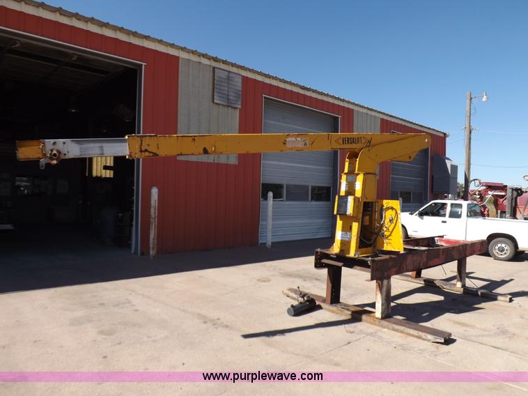 image for item H9028 Versalift TEL28G boom