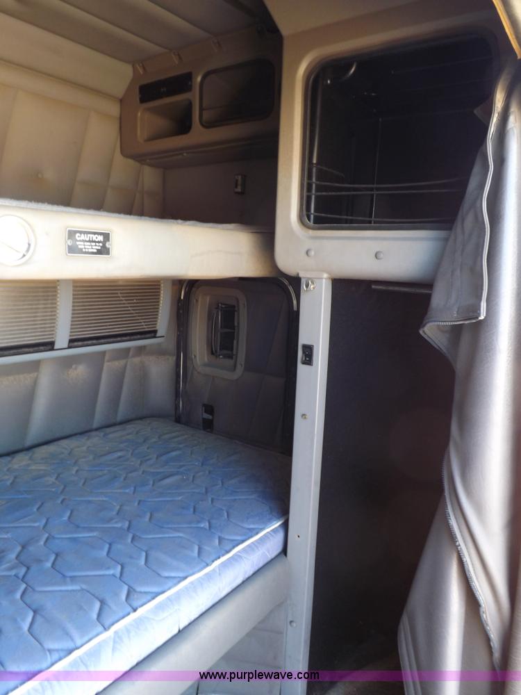 image for item H9030 Unibilt 60" truck sleeper