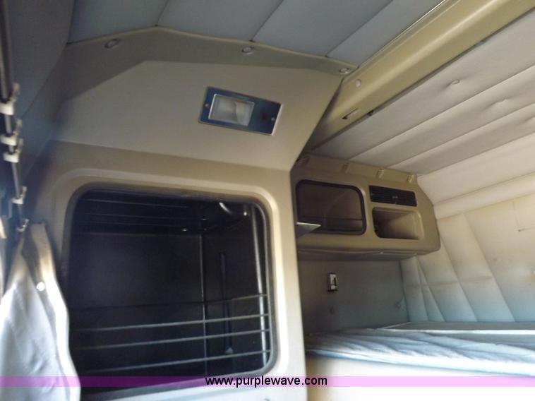 image for item H9030 Unibilt 60" truck sleeper