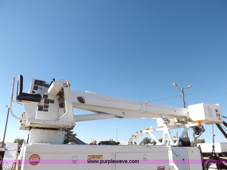 image for item H9031 Altec utility bed