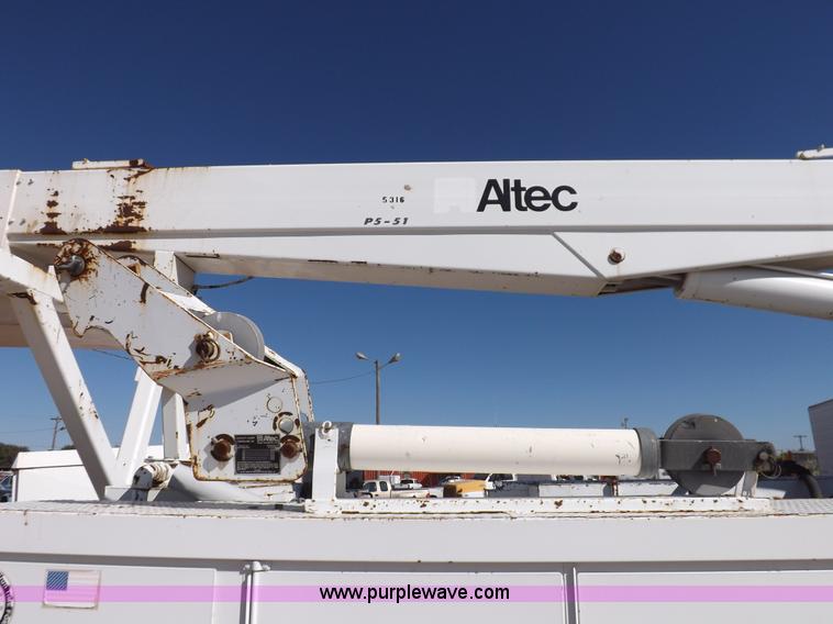 image for item H9031 Altec utility bed