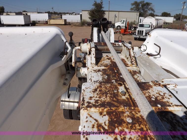 image for item H9031 Altec utility bed