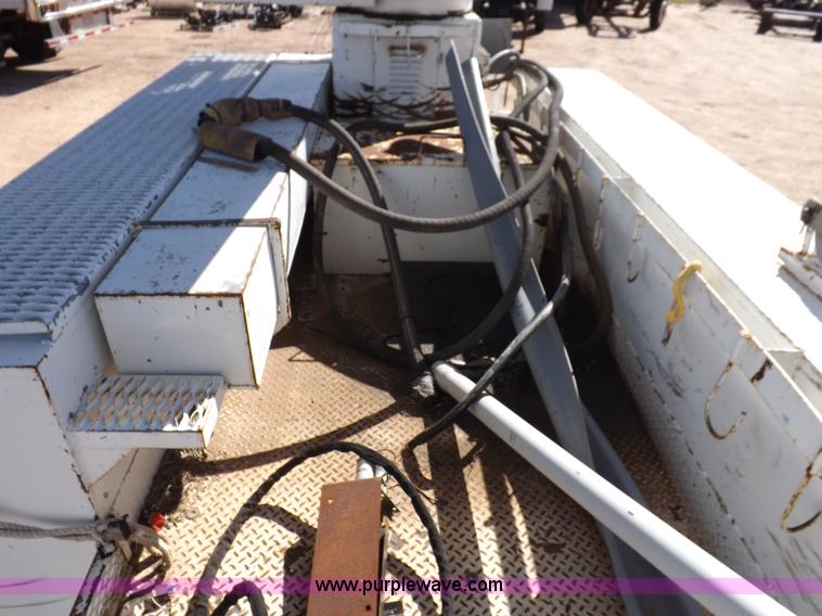 image for item H9031 Altec utility bed