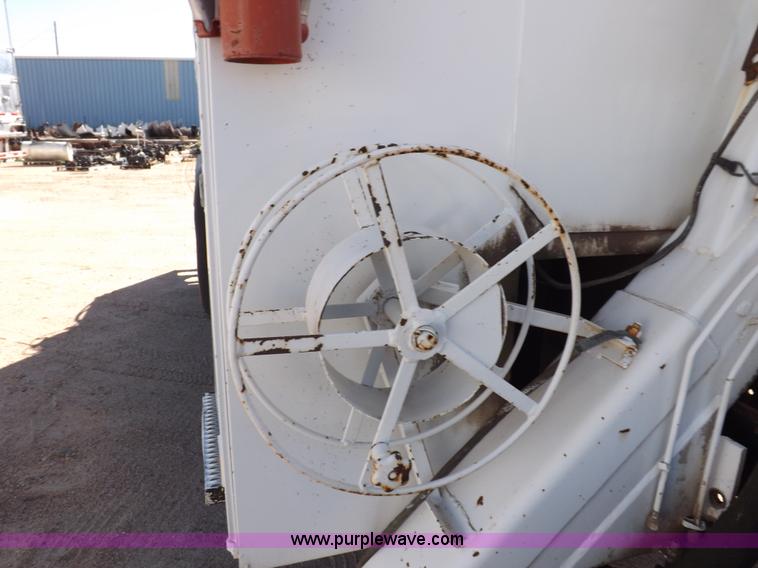 image for item H9031 Altec utility bed