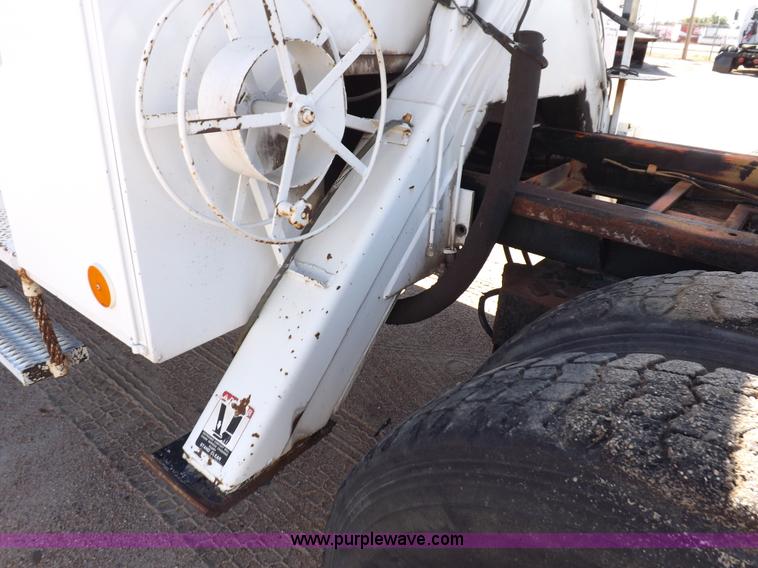 image for item H9031 Altec utility bed