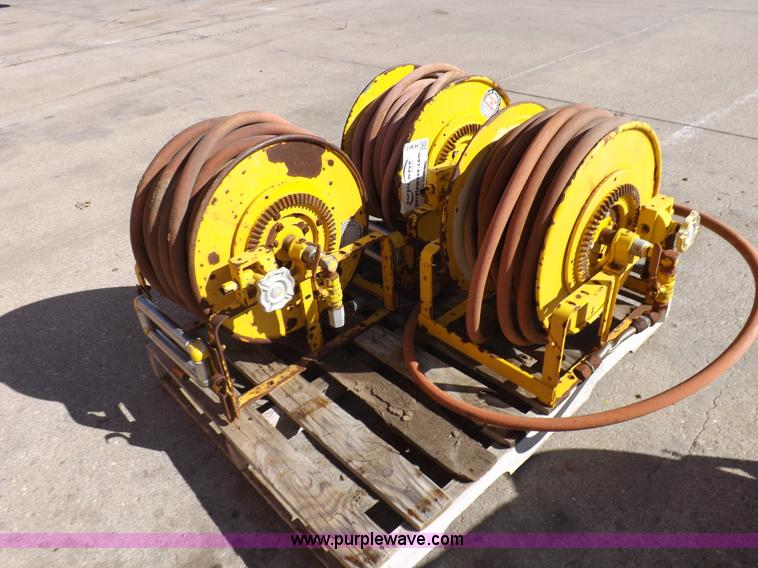 image for item H9032 (3) Aero-Motive hose reels