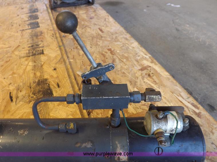 image for item H9033 (2) Monarch hydraulic power units