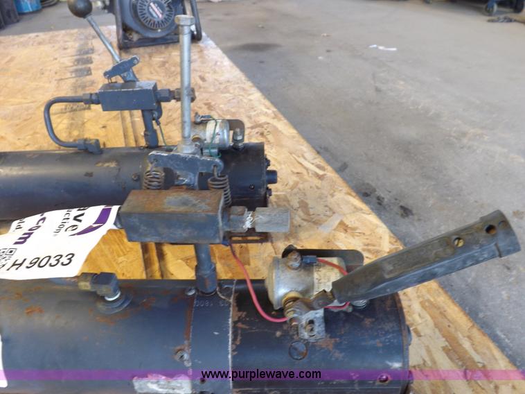 image for item H9033 (2) Monarch hydraulic power units