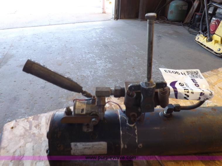 image for item H9033 (2) Monarch hydraulic power units