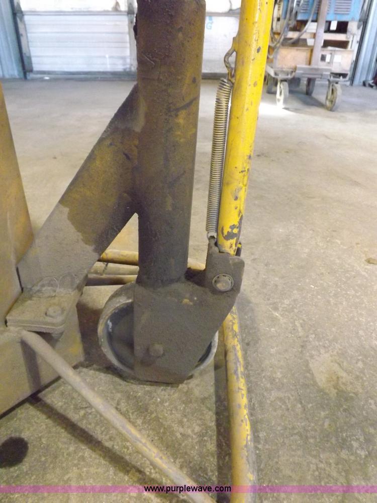 image for item H9037 (4) Sefac Mobil heavy duty lifts