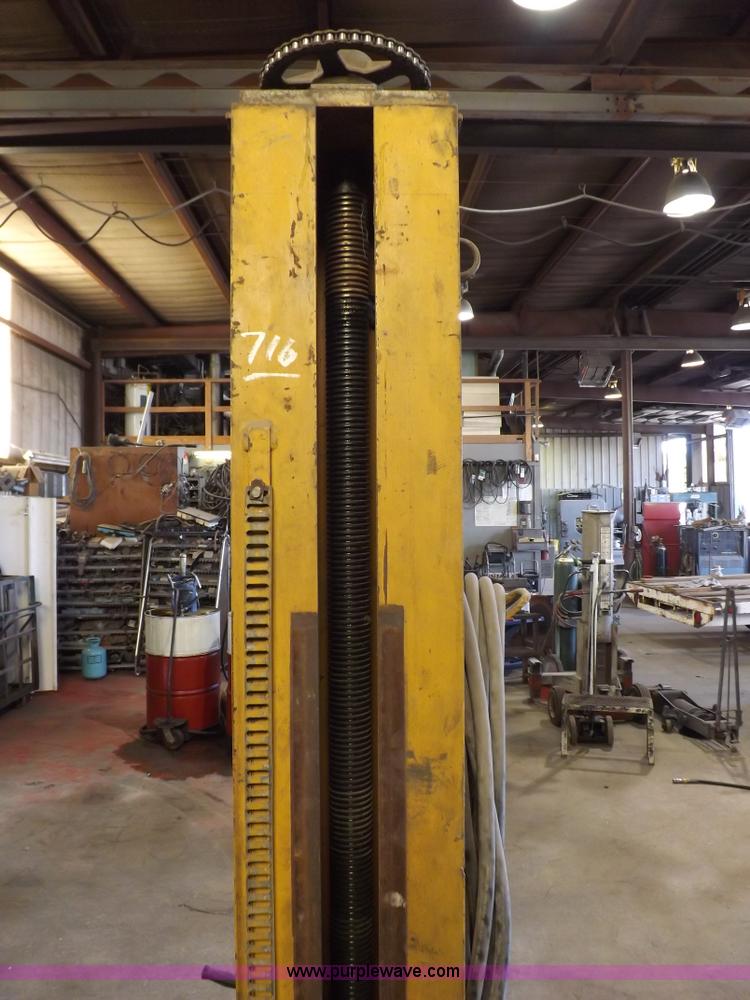 image for item H9037 (4) Sefac Mobil heavy duty lifts