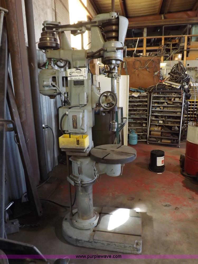 image for item H9038 CH Gosiger Machinery Corp. drill press