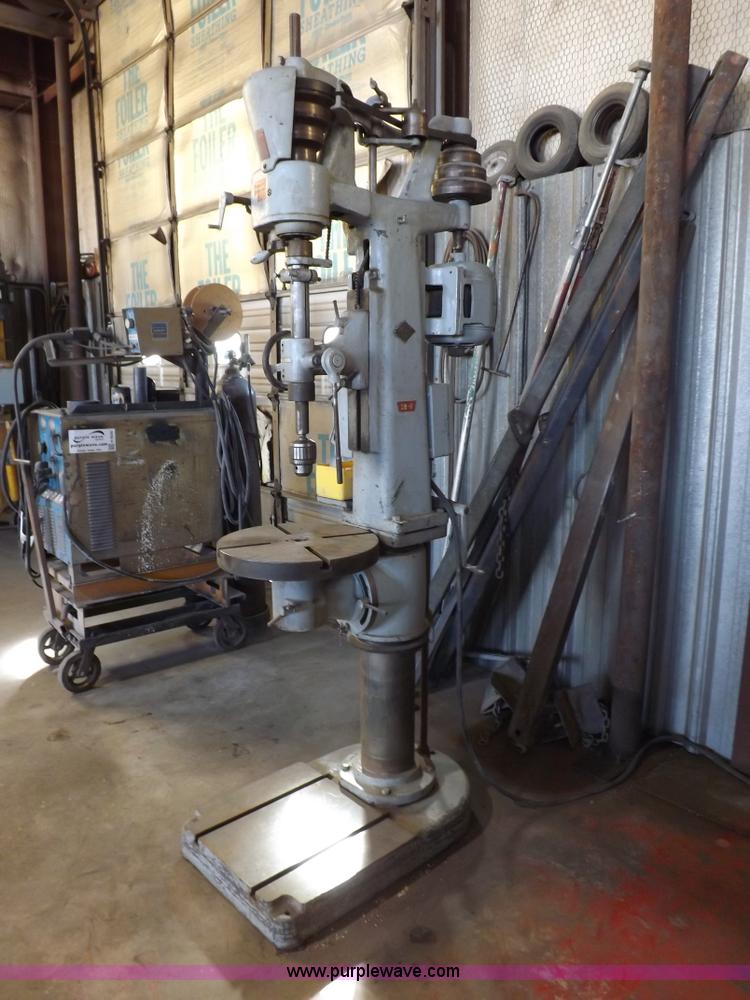 image for item H9038 CH Gosiger Machinery Corp. drill press