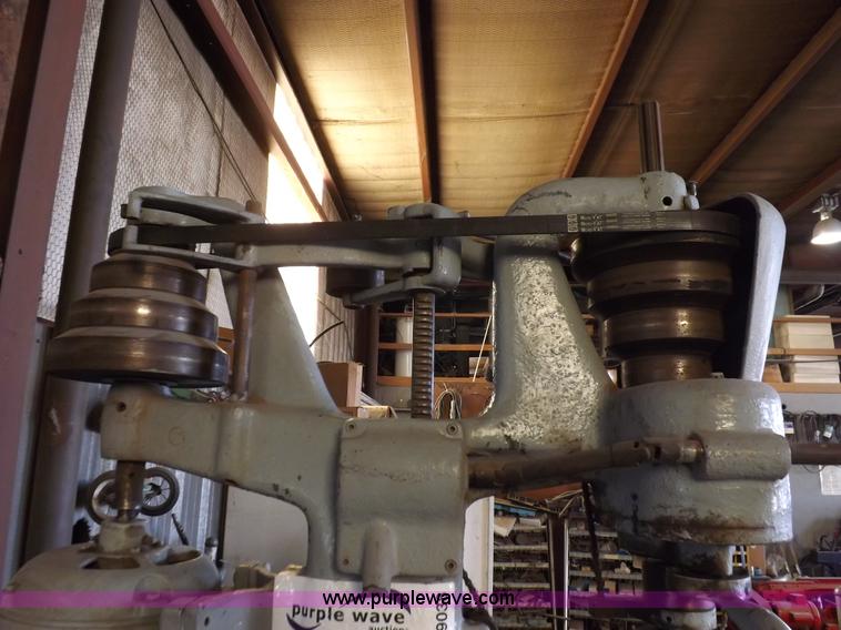 image for item H9038 CH Gosiger Machinery Corp. drill press