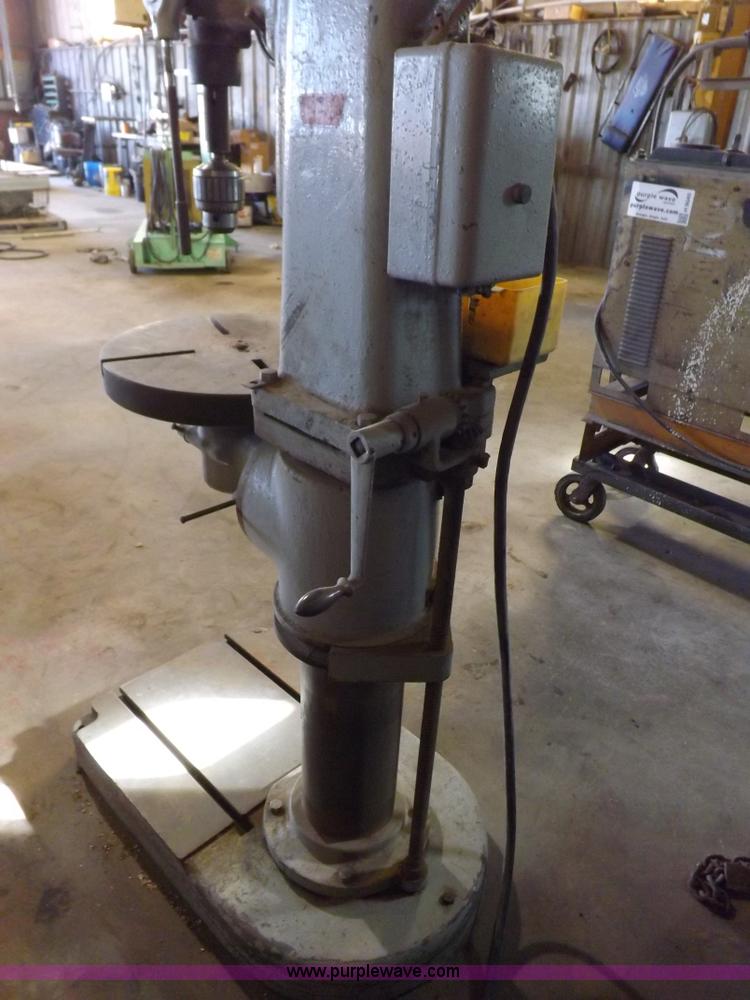 image for item H9038 CH Gosiger Machinery Corp. drill press