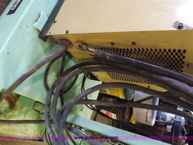 image for item H9039 Hobart wire welding machine