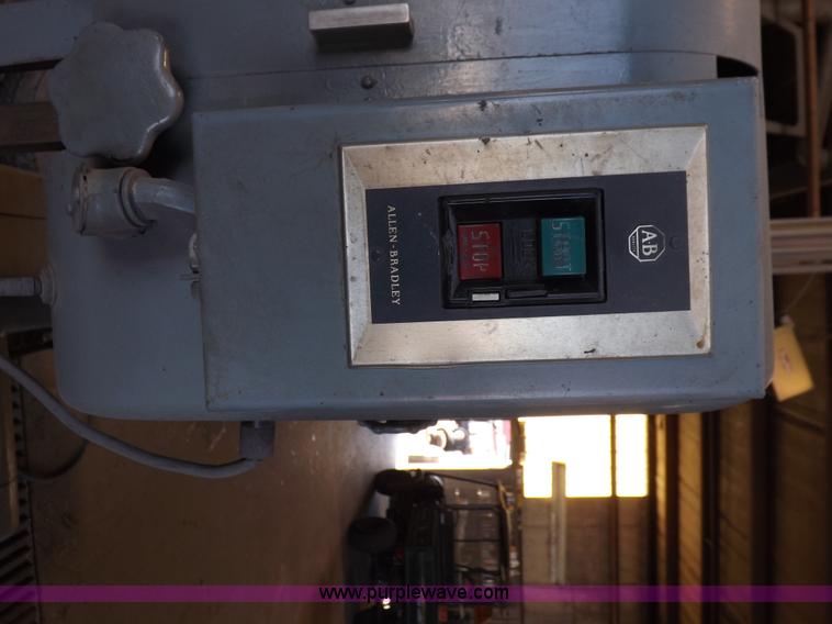 image for item H9041 Doall Contour Machine band saw